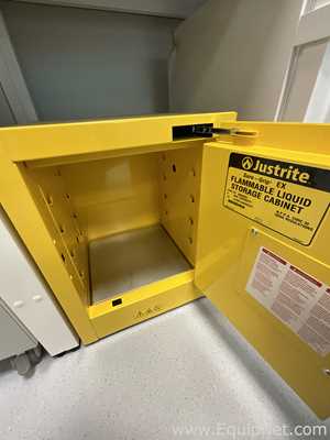 Gabinete de Almacenamiento de Inflamables JustRite Requisitos de aire 15 L.  15 Litros