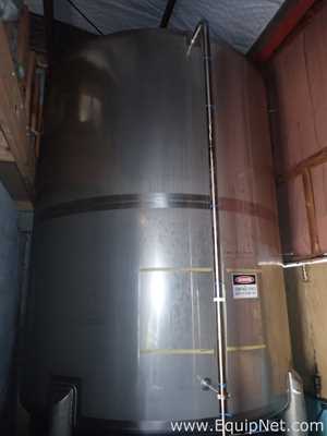 10.000 Lts Approx Stainless Steel Tank with Lobe Pump