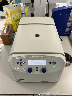 Eppendorf 5430 R Refrigerated Laboratory Centrifuge