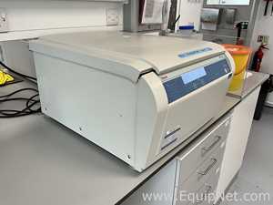 Thermo Fisher Scientific Heraeus Multifuge X3 Laboratory Centrifuge