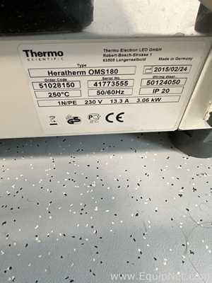 Estufa para Laboratórios Thermo Scientific Heratherm OMS180