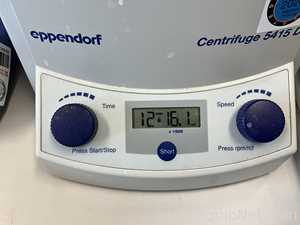 Eppendorf Centrifuge 5415 D Labatory Centrifuge