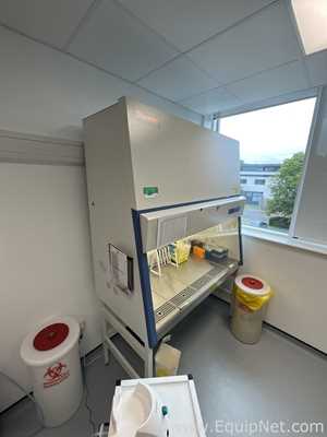 Thermo Scientific MSC Advantage 1.5 Class II Biological Safety Cabinet