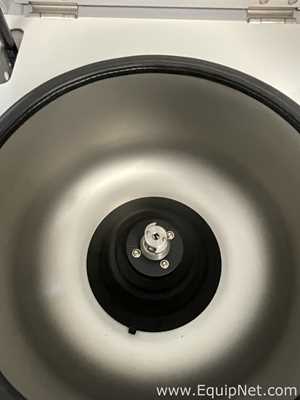 Thermo Fisher Scientific Megafuge ST1 Plus Laboratory Centrifuge
