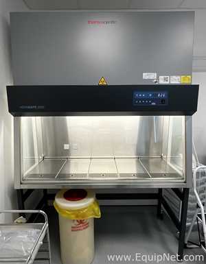 Thermo Scientific Herasafe 2025 1.5 Class II Biological Safety Cabinet