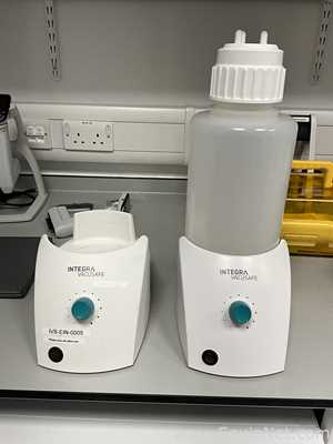 Lote de 2 Bomba de Vacío Integra Biosciences AG Vacusafe