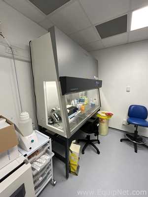 Cabine de Segurança Biológica Thermo Scientific Herasafe 2025 1.8