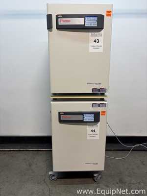 Thermo Scientific Heracell Vios 160i Double Stack Incubators
