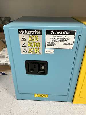 Lote de 2 Gabinetes de Almacenamiento de Inflamables JustRite Requisitos de aire 15 L.  15 Litros