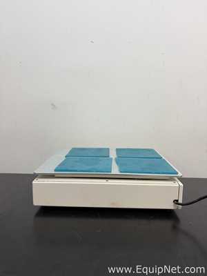 Thermo Scientific 88881101 MaxQ 2000 CO2 Plus Benchtop Orbital Shaker