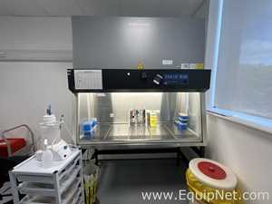 Thermo Scientific Herasafe 2025 1.5 Class II Biological Safety Cabinet