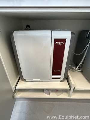 Sistema de Purificación y Destilación de Agua Avidity Science Duo-R