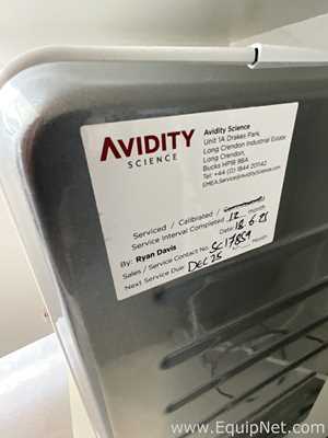 Sistema de Purificación y Destilación de Agua Avidity Science Duo-R