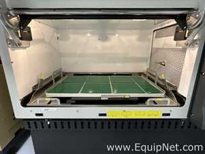 New Brunswick Innova 44 Laboratory Incubator Shaker