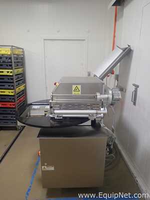 Variovac Rotarius Tray Sealer