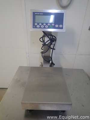Mettler Toledo 20kg Scale with Mettler Toledo ICS449 Indicator