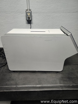 Qiagen QIAstat-Dx Analyzer 2.0 Molecular Analyzer