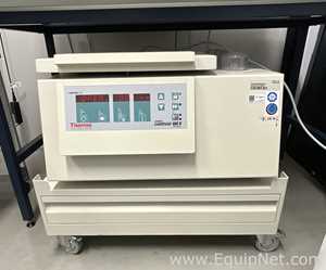 Thermo Scientific Heraeus Labofuge 400 R Laboratory Centrifuge