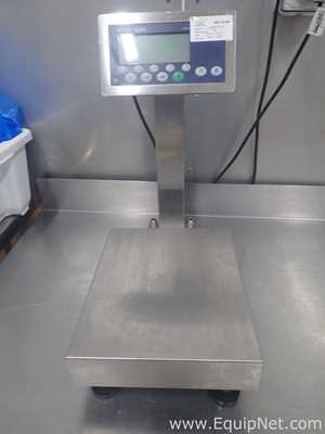 Mettler Toledo 20kg Scale with Mettler Toledo ICS449 Indicator
