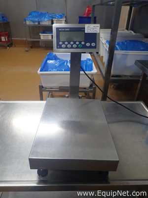 Mettler Toledo 50kg Scale with Mettler Toledo ICS449 Indicator