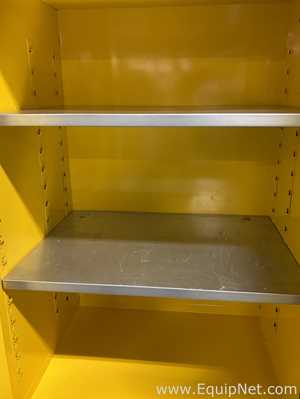 VWR 89522-634 90 Gal. Flammable Storage Cabinet