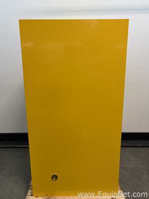 VWR 89522-634 90 Gal. Flammable Storage Cabinet
