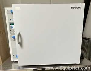 Kendro Laboratory Products B 6120 Labatory Incubator with ELMI Sky Line