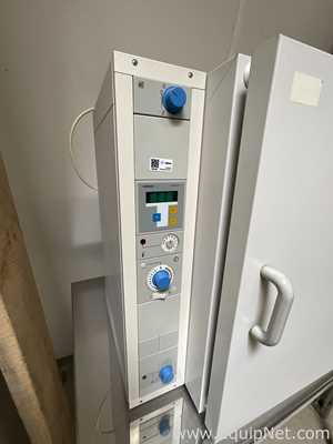 Kendro Laboratory Products B 6120 Labatory Incubator with ELMI Sky Line