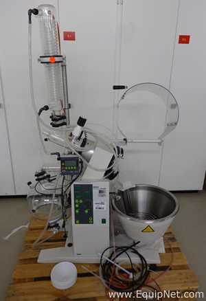 Buchi Rotavapor R-220 Rotary Evaporator with V800 Vacuum Controller