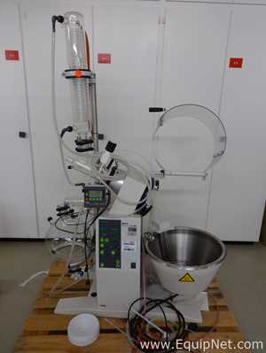 Buchi Rotavapor R-220 Rotary Evaporator with V800 Vacuum Controller