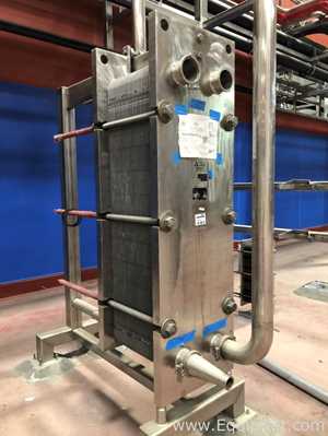 Unused APV Products R56S Stainless Steel Plate Heat Heat Exchanger