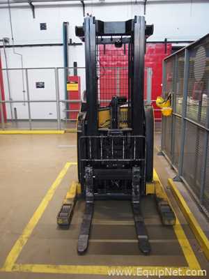 Empilhadeira Elétrica Yale NR040EANL36TE095
