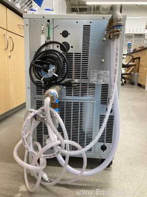 Resfriador SMC Corp HRS018- AN-20 Digital Circulating Chiller