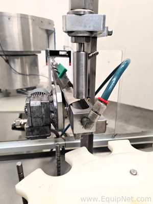 Combinação Envasadora-Tampadora Monobloco  Comas RF1000