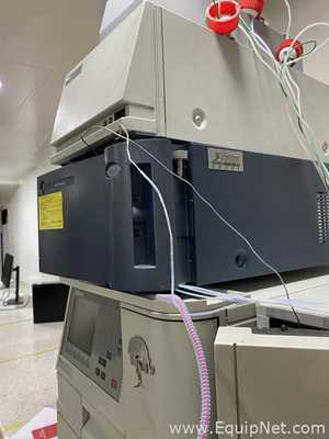 Módulo de separación Waters Alliance e2695 con detector RI 2414 y detector matriz fotodiodos 2998