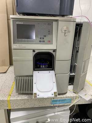 Módulo de separación Waters Alliance e2695 con detector RI 2414 y detector matriz fotodiodos 2998