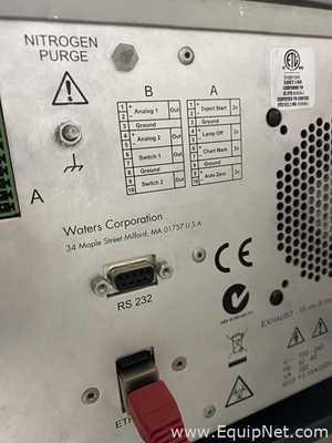 Módulo de separación Waters Alliance e2695 con detector RI 2414 y detector matriz fotodiodos 2998