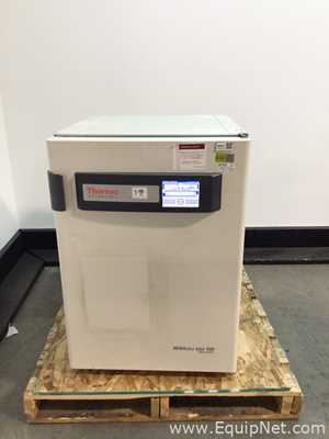 Thermo Scientific Heracell Vios 160i CO2 Incubator