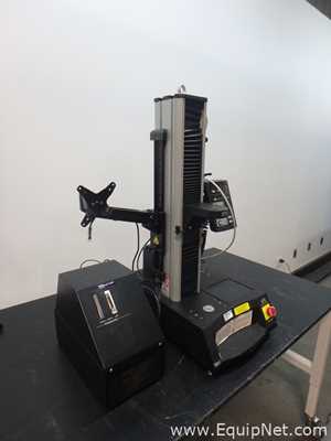 Equipo de verificación o medición electrónica Instron 5542