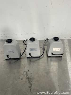 lote de  3 Misturador para Laboratórios Benchmark Scientific Inc. BV1000