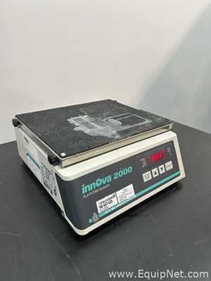 Agitador New Brunswick Scientific Innova 2000. novo
