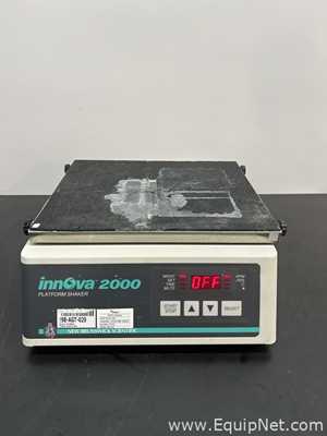 Agitador New Brunswick Scientific Innova 2000. novo