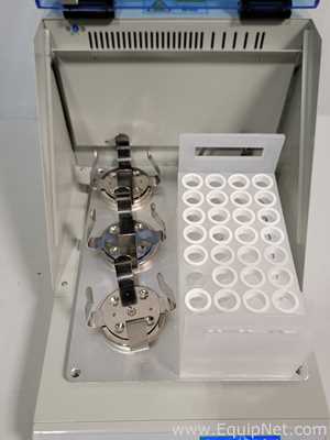 Incubadora Benchmark Scientific Incu-Shaker