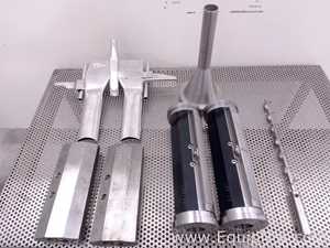 UNIVERSAL PACK MOD. NVP1 C - Vertical powder packaging machine