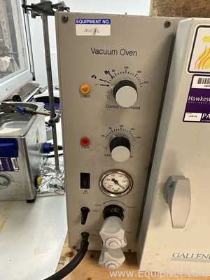 Gallenkamp OVA031.XX1.5 Laboratory Vacuum Oven with Edwards ELab2 Vacuum Pump