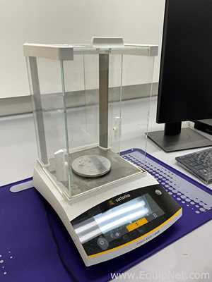 Sartorius BCE224I Analytical Balance with Power Supply