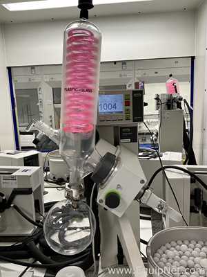 Buchi Labortechnik AG R-100 Evaporator With B-100 Heating Bath V-300 Vacuum Pump and I-100 Interface