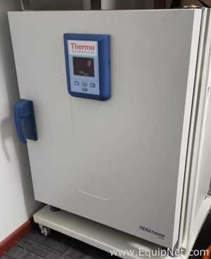Thermo Scientific Heratherm OMS 100 Lab Oven