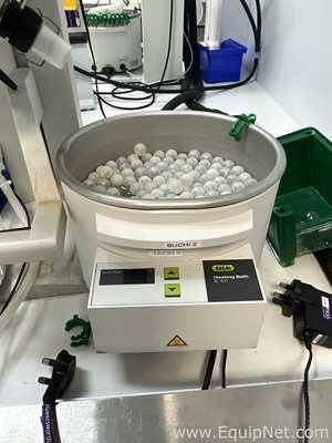 Buchi R-100 Rotary Evaporator with B-100 Heating Bath and V-300 Vacuum Pump