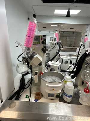 Buchi R-210 Evaporator with B-491 Heating Bath, V-700 Vacuum Pump and F-305 Recirculating Chiller